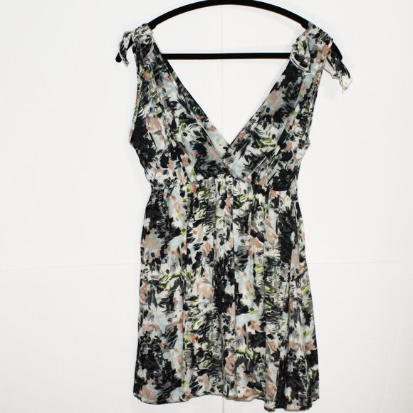 COCO & TASHI LADIES DRESS - Picture 2 of 3